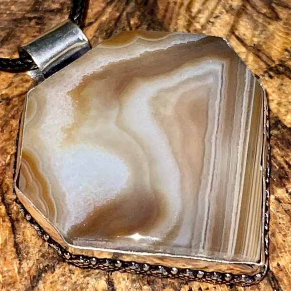 Brown Banded Agate Pendant 2” - Picture 11 of 11